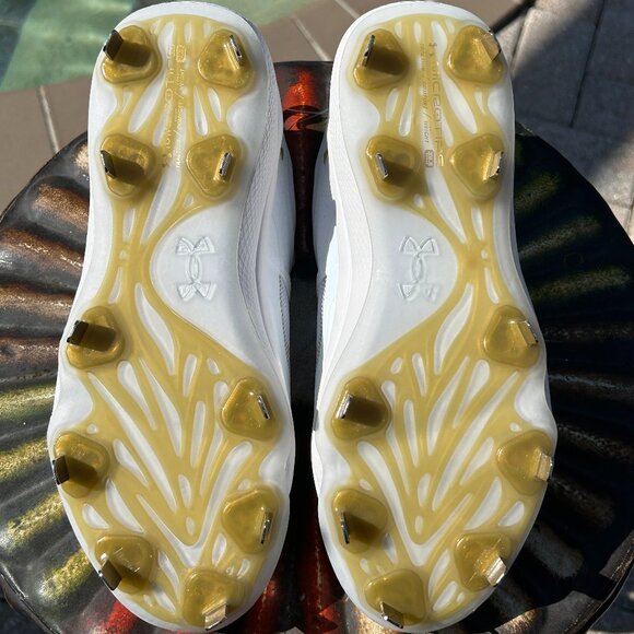Under Armour Glyde MT Softball Cleats – Women’s – New - Picture 5 of 16